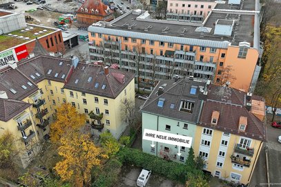 Altbauwohnung in der Ludwigsvorstadt: Einheit mit 2 Zimmern und separaten Eingängen im Erdgeschoss!