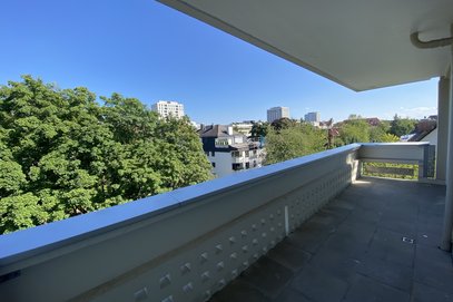 Attraktive 1,5-Zimmer-Wohnung mit großem Balkon im 4. OG in ruhiger Lage in Schwabing!