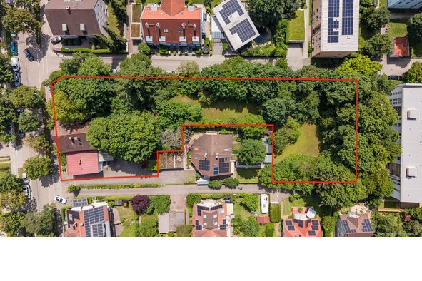 Aubing - großes Grundstück mit ca. 3.279 m² und Altbestand. Vorbescheid für bis zu 6 MFH liegt vor.