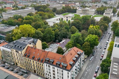 Ihr neues Zuhause in Bestlage direkt am Königsplatz! Stylische 3-4 Zimmer-Wohnung mit 3 Balkonen
