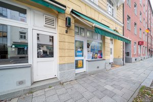 Verkauft im Bieterverfahren - Bestlage Maxvorstadt! Gut vermietete Gewerbeeinheit im EG in repräsentativem Mehrfamilienhaus.