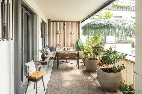 Bestlage nahe Englischen Garten: Luxuriöse 3-4 Zi.-Designerwhg. - großer Balkon &amp; 2 TG-Stellplätzen.