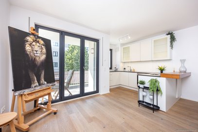 Bogenhausen - Alte Ziegelei. Stilvolle, lichtdurchflutete 2-Zi.-Designer-Whg. mit S/W-Balkon &amp; TG.