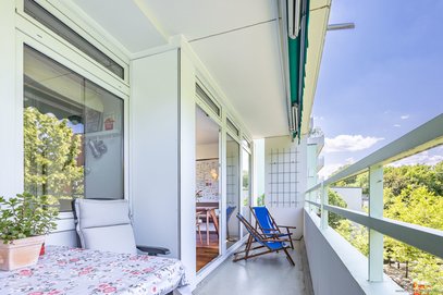 Bogenhausen-Johanneskirchen: Familiengerechte, ruhige 4-Zi.-Whg. + großer Balkon, Lift & Stellplatz.