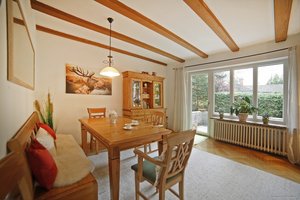Charmantes Einfamilienhaus in Altbogenhausen auf über 500 m² Grund zu verkaufen. Absolut ruhige Lage