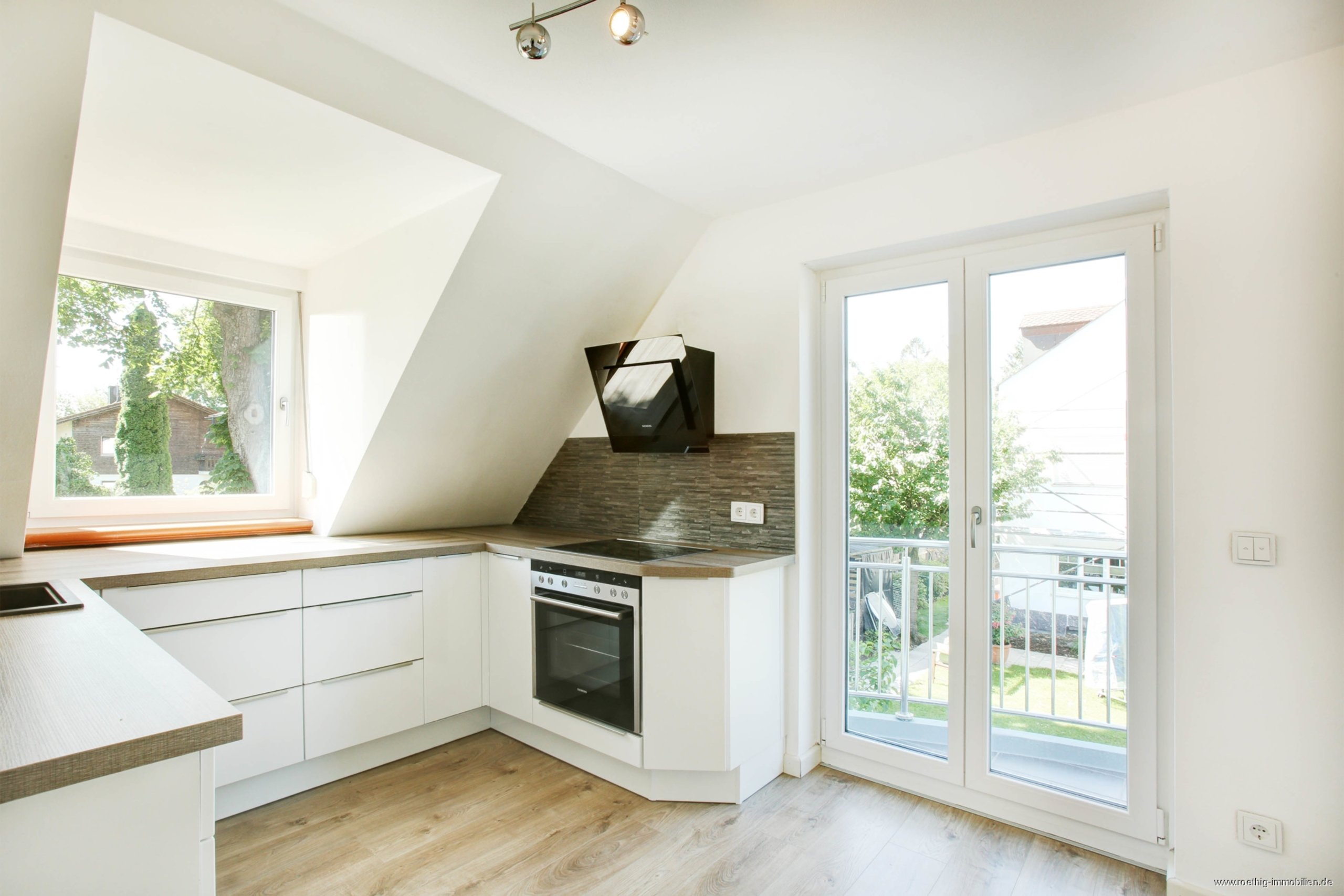 Familienwohntraum! 3-Zimmer-Maisonette-Dachgeschoss-Wohnung mit