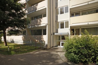 Helles Appartement mit großzügiger Ost-Loggia zum ruhigen Innenhof in guter Lage von Pasing!