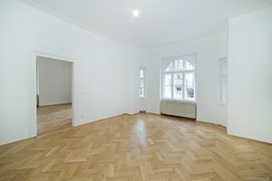 Herrschaftliche 4,5-Zimmer-Altbauwohnung mit historischem Stuck im Herzen Schwabings!