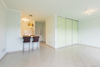 Johanneskirchen-Helles, freies Appartement mit gepflegter Ausstattung! Balkon mit Blick ins Grüne!
