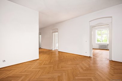 Jugendstil am Nymphenburger Schlosskanal: Traumhafte Altbauwhg.mit historischen Details (ca. 190 m²)