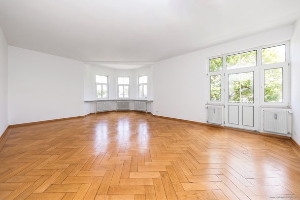 Jugendstil am Nymphenburger Schlosskanal: Traumhafte Altbauwhg.mit historischen Details (ca. 203 m²)