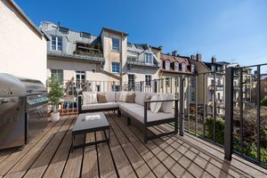 Jugendstiljuwel in Bestlage Maxvorstadt: 4-Zi-Maisonettewhg RGB im DG) mit Balkon &amp; Dachterrasse.