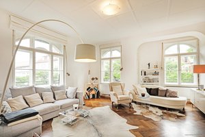 Lehel! Ein Traum von einer 4 Zimmer- Altbauwohnung, Stuck, Flügeltüren, Parkett, top saniert, u.v.m.