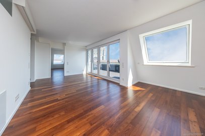 Ludwigsvorstadt - Exklusive Penthousewhg. mit 2 Dachterrassen, Alpenblick und 3 TG-Stellplätzen
