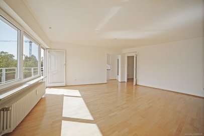 Ludwigsvorstadt-Isarvorstadt! Helle 3 Zimmer Wohnung mit herrlichen Ausblick am Kaiser-Ludwig-Platz!