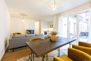 Maxvorstadt-Augustenhöfe: Repräsentative 3-Zimmer-Wohnung im Innenhof mit Concierge & Fitnessraum.
