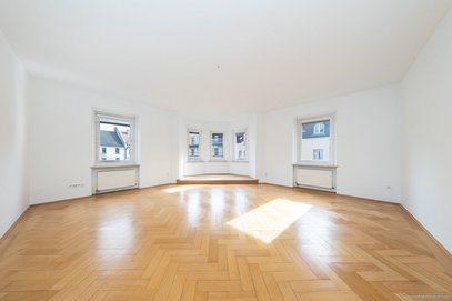 Verkauft im Bieterverfahren - MFH, Au, beste Lage, 1255 m² Wfl. ab 5.600€/m2 einzelne Whg. top saniert. Mieten &amp; DG. mit Potenzial