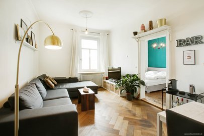 Neuhausen - Stylische 2-Zimmer-Wohnung in kernsaniertem Altbau, hochwertige Ausstattung &amp; viele Details!