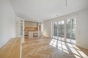 Rarität am Englischen Garten! Moderne, hochwertige 3-Zimmer-Wohnung (Baujahr 2022) mit zwei Balkonen