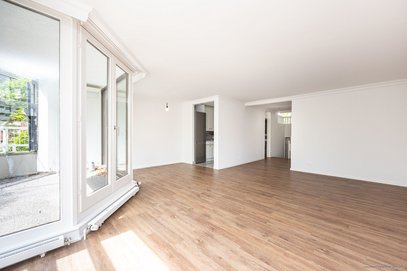 Verkauft im Bieterverfahren - Ruhig &amp; zentral - einzigartige 3-Zimmer-Wohnung mit Süd-Loggia und TG-Einzelstellplatz