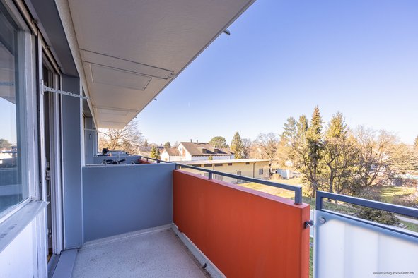 Ruhiges Appartement in gepflegter Wohnanlage mit Küche & schönem Balkon. Am Hart im Münchner Norden