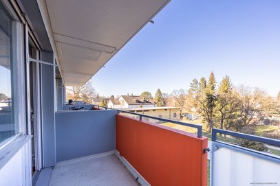 Ruhiges Appartement in gepflegter Wohnanlage mit Küche &amp; schönem Balkon. Am Hart im Münchner Norden