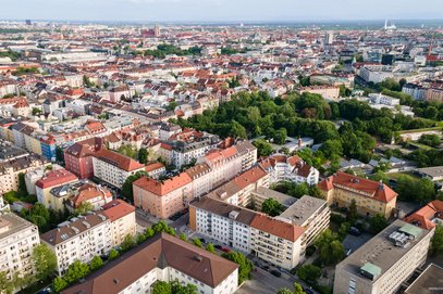 Verkauft im Bieterverfahren - Schwabing/Maxvorstadt: Großzügige 3-Zi.-Whg. mit Wohnküche &amp; Blick zum ruhigen Innenhof (Fernwärme).