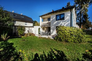 Sonniges Grundstück mit Altbestand in Trudering! Absolut ruhig in einer Seitenstrasse gelegen!