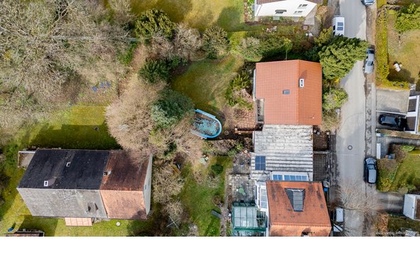Traumhaftes Süd-Baugrundstück mit Altbestand &amp; viel Potenzial in ruhiger Lage in Solln.