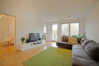 Trudering - 3 Zimmer Wohnung, super Infrastruktur, super Schnitt, hell, 2 Balkone, Nahe an der Natur