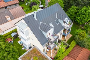 Trudering (BJ 2007) - Helle 3-Zimmer-Maisonettewohnung im Erdgeschoss mit traumhaftem Garten und Hobbyraum im UG.
