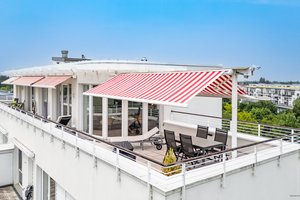 Trudering: Landschaftsschutzgebiet. Loftfeeling 4-Zi.-Penthousewhg. Liftlanding, Dachterrasse &amp; 2 TG