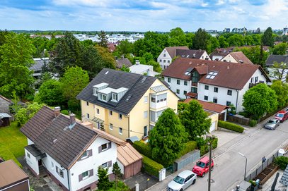 Bestlage Trudering. Wohnungspaket: 4 moderne, gut vermietete Wohnungen zzgl. Stellplatz. BJ. 2007