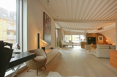 Wohntraum in der Au! 3 Zi. Loft absolut ruhig mit wunderschöner Dachterrasse + luxuriöse Ausstattung